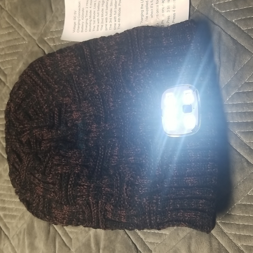 Stocking Hat With Light - image 5